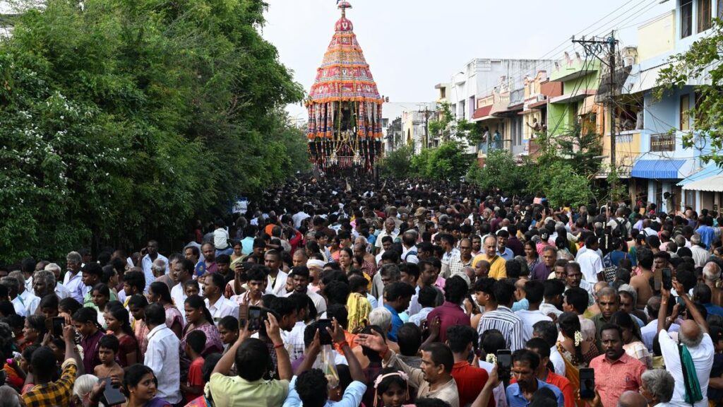 4861 26 4 2025 14 57 43 4 carfest4